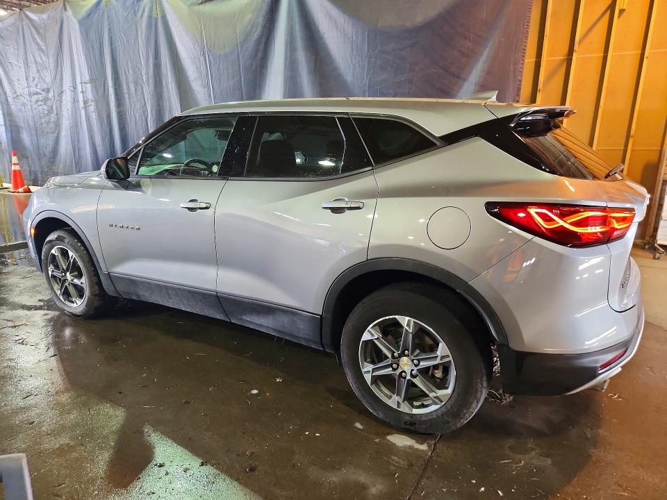 Photo 2 from auction – 2025 CHEVROLET BLAZER with VIN 3GNKBCR49SS189955
