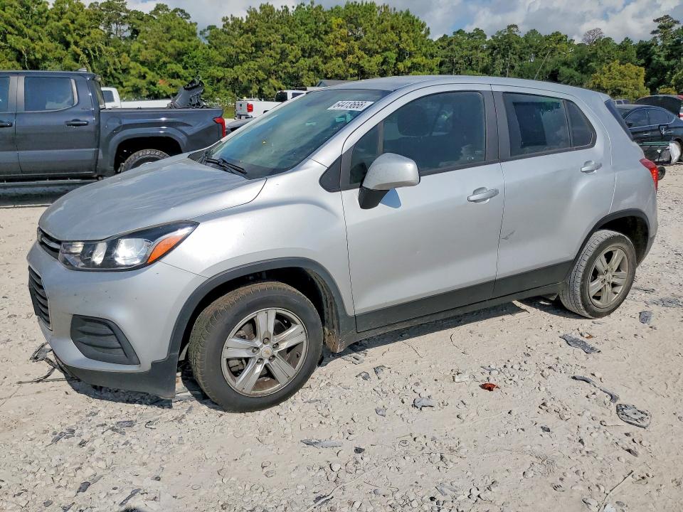 CHEVROLET TRAX 2020 with VIN KL7CJKSB3LB327339 - Photo from auction