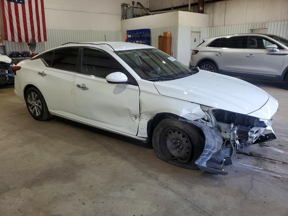 Photo 4 from auction – 2020 NISSAN ALTIMA with VIN 1N4BL4BV2LC234827