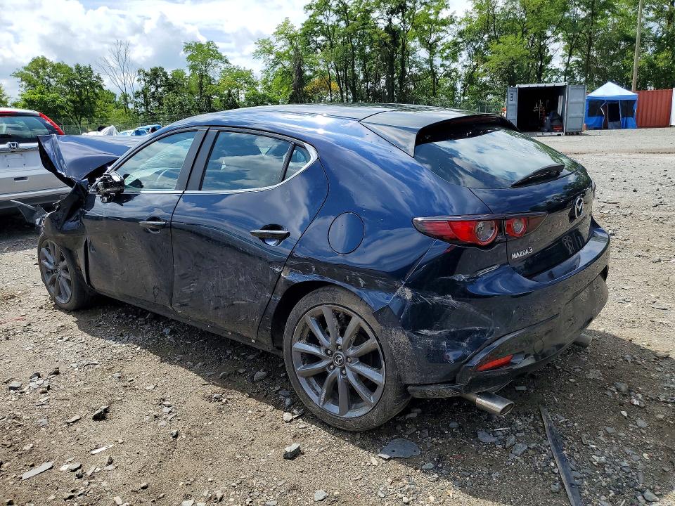 Foto 2 de la subasta – 2019 MAZDA 3 con VIN JM1BPAJMXK1117609