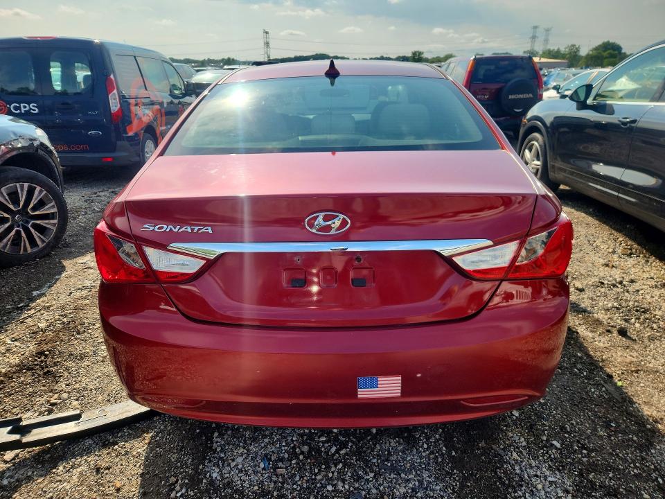 Photo 6 from auction – 2011 HYUNDAI SONATA with VIN 5NPEB4AC1BH080463