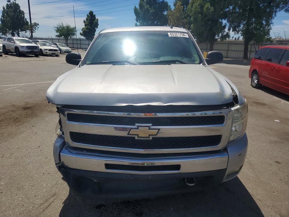 Photo 5 from auction – 2011 CHEVROLET SILVERADO with VIN 1GCRCSE0XBZ170951