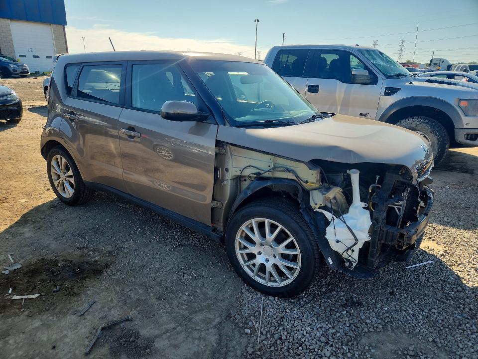 Photo 4 from auction – 2015 KIA SOUL with VIN KNDJP3A56F7142221