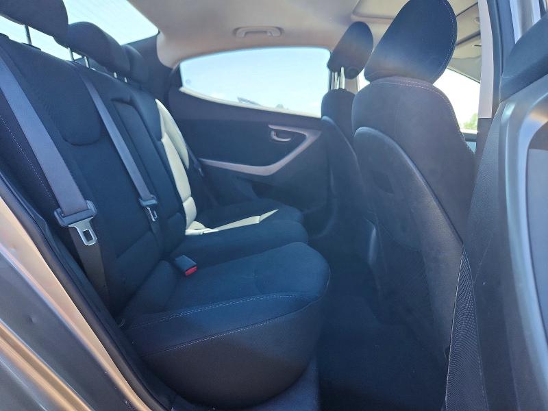 Photo 10 from auction – 2016 HYUNDAI ELANTRA with VIN 5NPDH4AE1GH668074