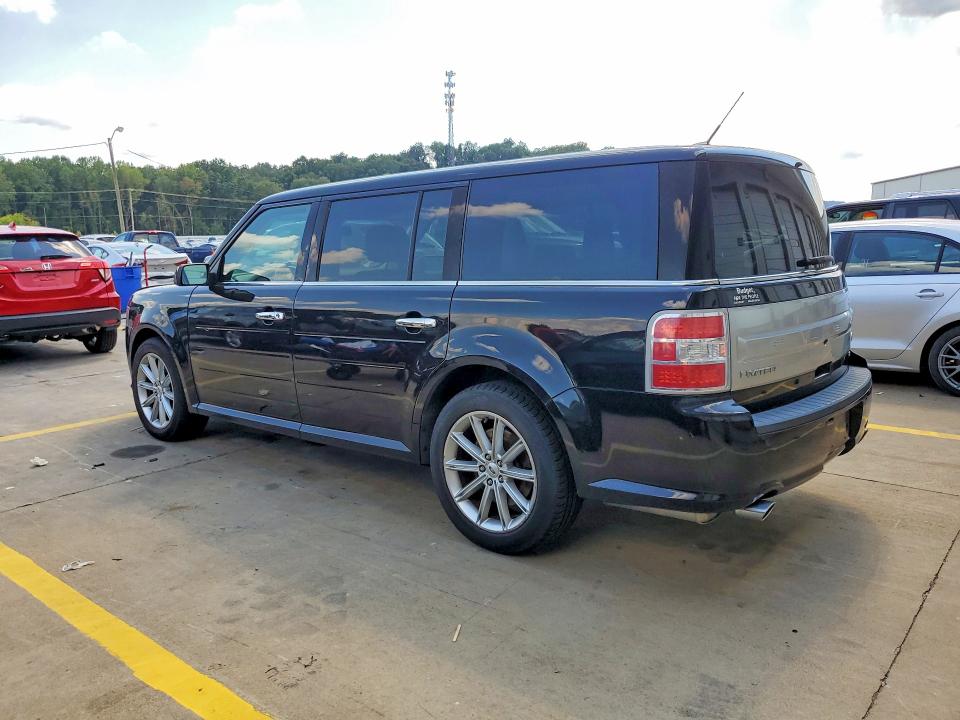 Photo 2 from auction – 2019 FORD FLEX with VIN 2FMHK6D81KBA29200