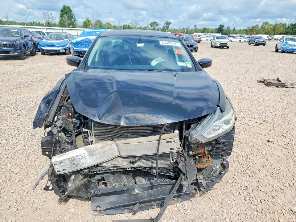 Photo 5 from auction – 2017 NISSAN ALTIMA with VIN 1N4AL3APXHC484090