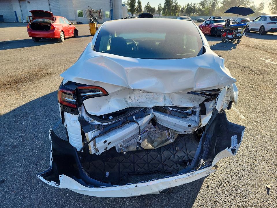 Photo 6 from auction – 2023 TESLA MODEL 3 with VIN 5YJ3E1EA5PF598183