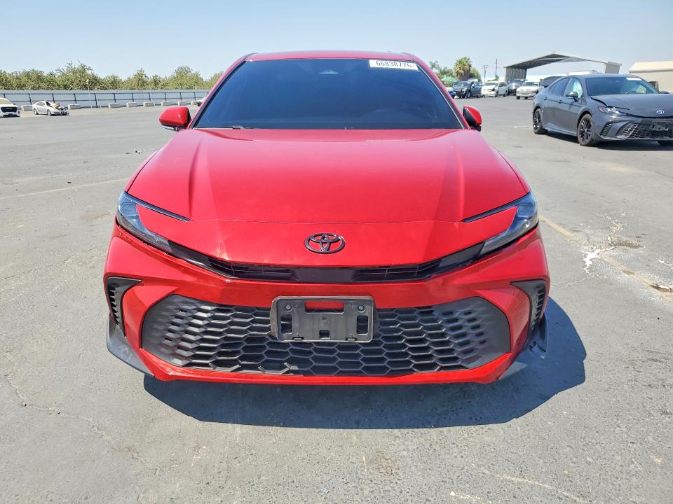 Photo 5 from auction – 2026 TOYOTA CAMRY with VIN 4T1DAACK7TU215613