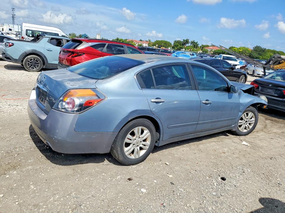 Photo 3 from auction – 2012 NISSAN ALTIMA with VIN 1N4AL2AP1CC137041