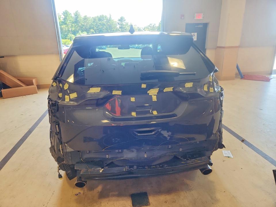 Photo 6 from auction – 2017 FORD EDGE with VIN 2FMPK4K9XHBC56986