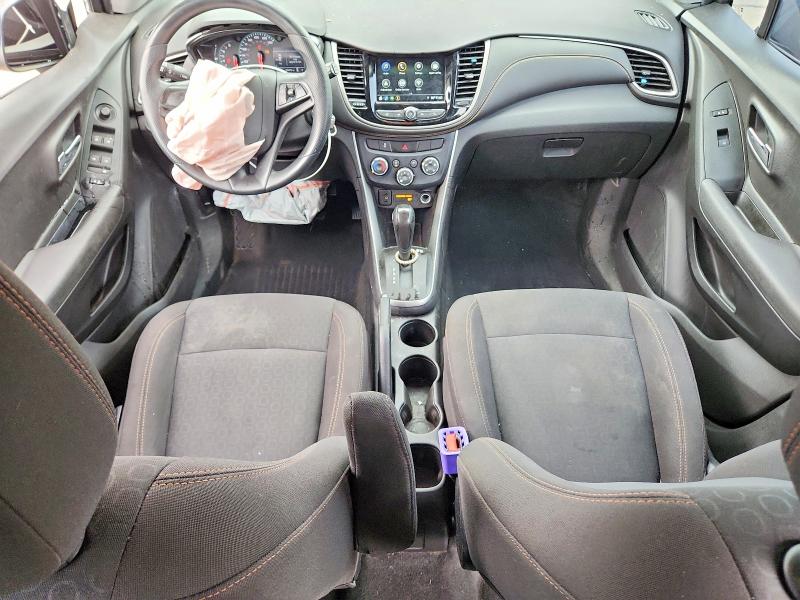 Photo 8 from auction – 2018 CHEVROLET TRAX with VIN 3GNCJKSB3JL420206