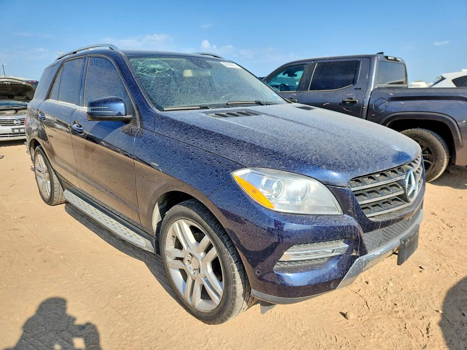 Photo 4 from auction – 2015 MERCEDES-BENZ ML with VIN 4JGDA5JB5FA443187
