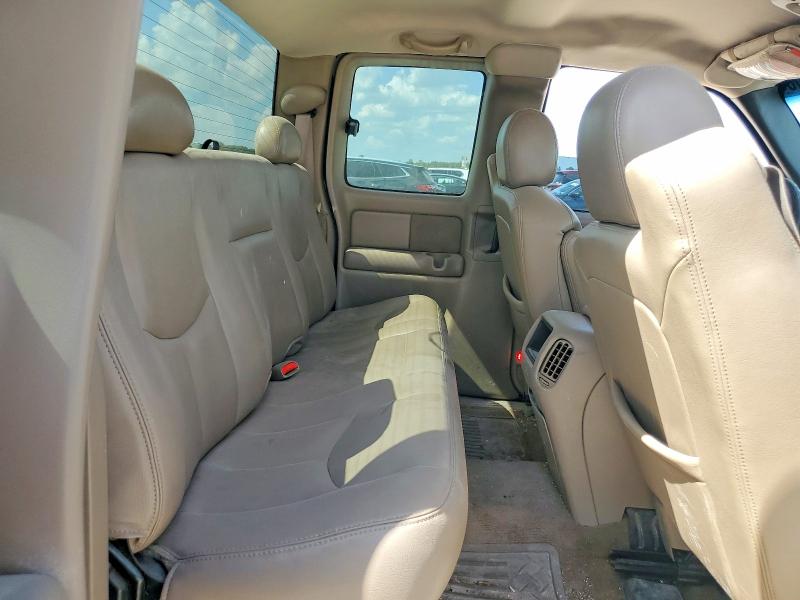 Photo 10 from auction – 2003 CHEVROLET SILVERADO with VIN 2GCEC19TX31228922