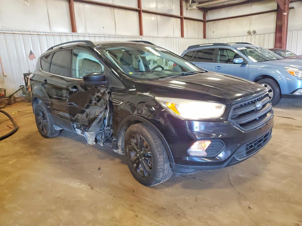 Photo 4 from auction – 2017 FORD ESCAPE with VIN 1FMCU9GD3HUA42421