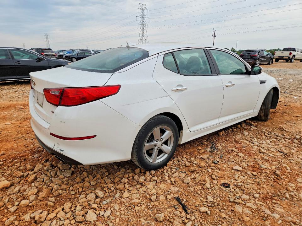 Photo 3 from auction – 2015 KIA OPTIMA with VIN 5XXGM4A76FG412002