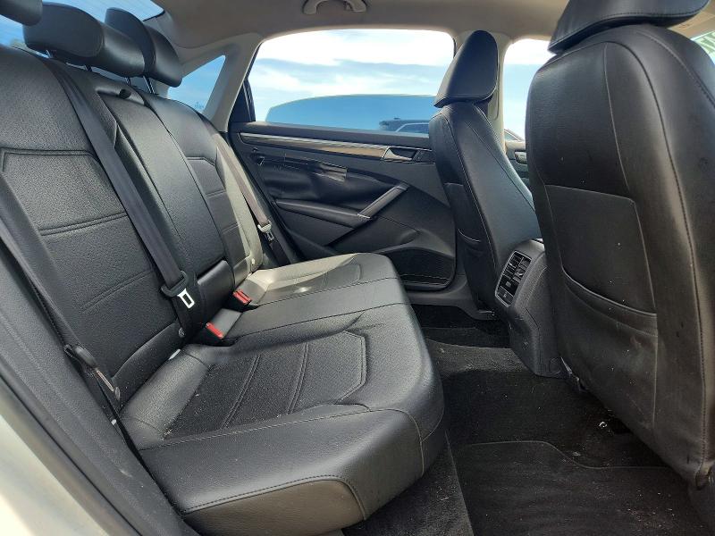 Photo 10 from auction – 2016 VOLKSWAGEN PASSAT with VIN 1VWBS7A30GC038547