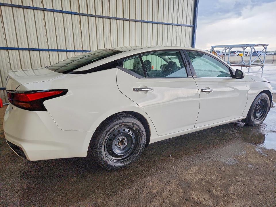 Photo 3 from auction – 2023 NISSAN ALTIMA with VIN 1N4BL4BV2PN315756