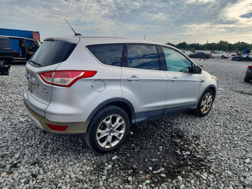 Photo 3 from auction – 2013 FORD ESCAPE with VIN 1FMCU0H95DUC55807