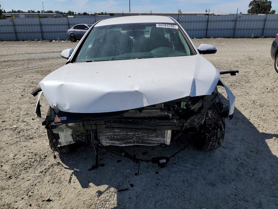 Photo 5 from auction – 2017 HYUNDAI SONATA with VIN 5NPE34AF9HH570746