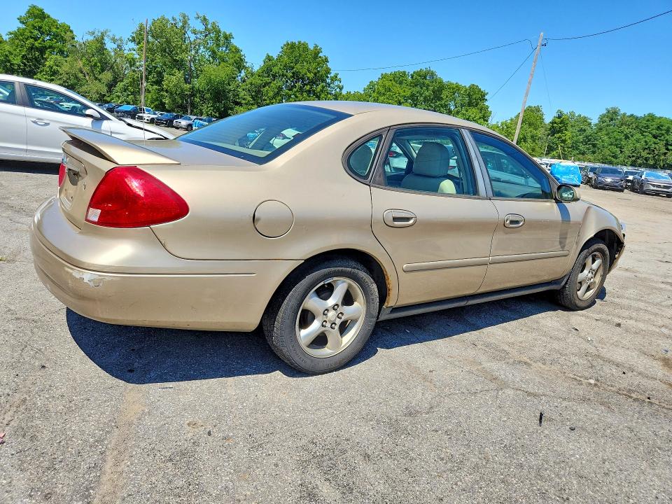 Photo 3 from auction – 2001 FORD TAURUS with VIN 1FAFP55S51A295269