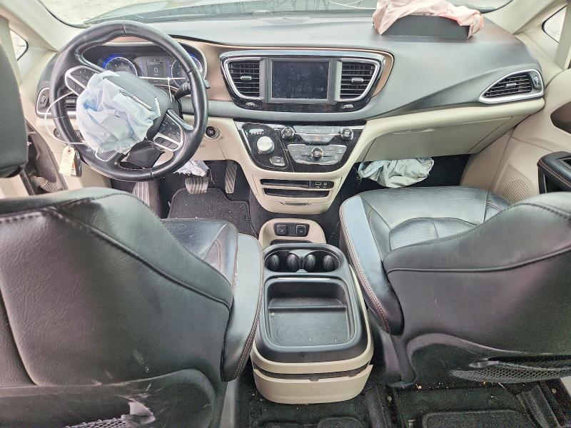 Photo 8 from auction – 2019 CHRYSLER PACIFICA with VIN 2C4RC1BG6KR554148