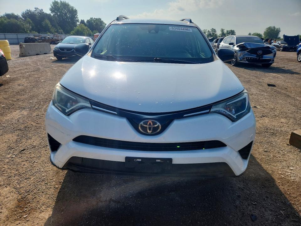 Photo 5 from auction – 2017 TOYOTA RAV4 with VIN JTMBFREV2HJ158443