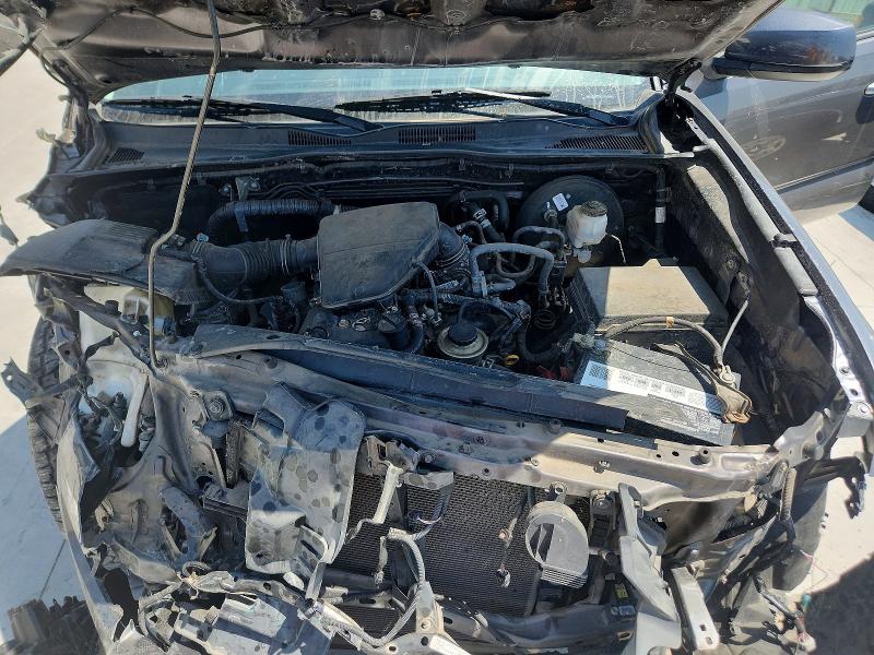 Снимка 11 от търг – 2018 TOYOTA TACOMA с VIN 5TFAX5GN7JX130218