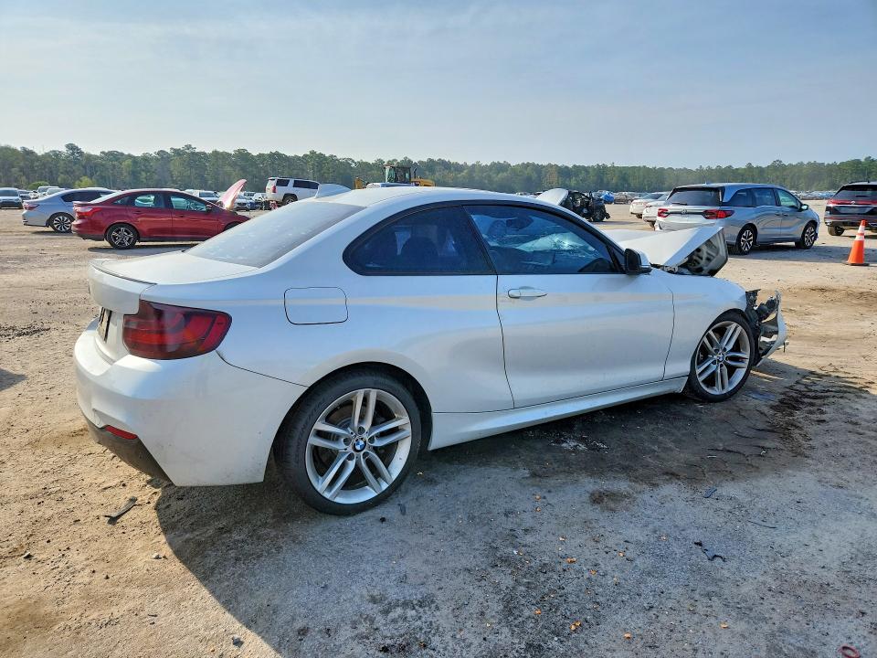 Снимка 3 от търг – 2014 BMW 228 с VIN WBA1F5C56EVV99369