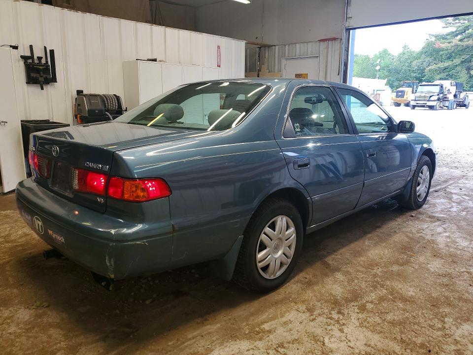 Photo 3 from auction – 2000 TOYOTA CAMRY with VIN 4T1BF22K3YU942366