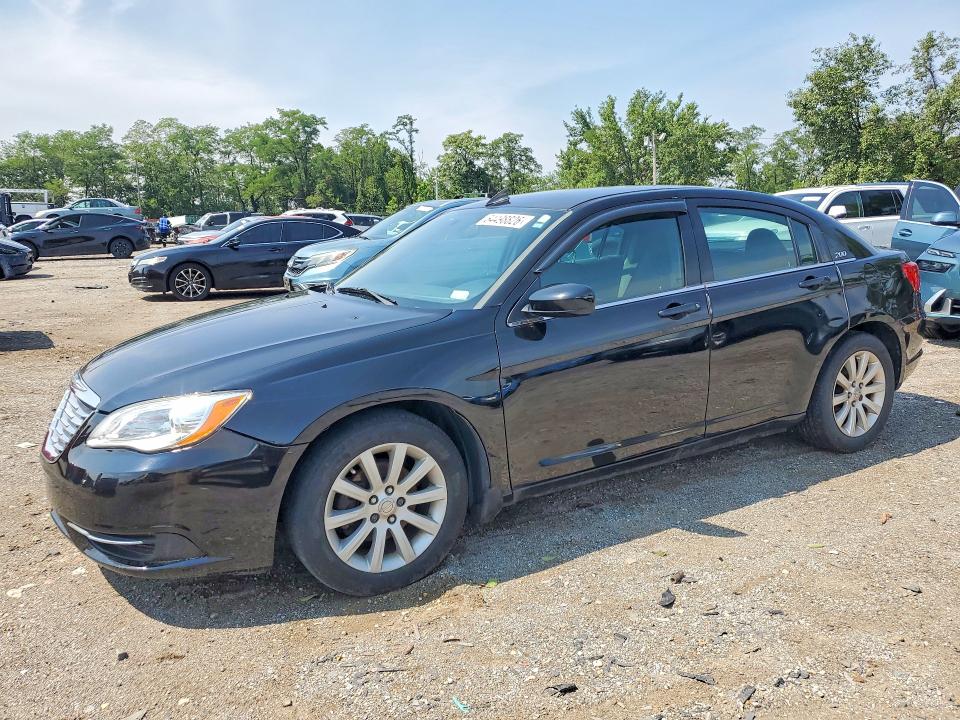 CHRYSLER 200 2014 with VIN 1C3CCBBG4EN106749 - Photo from auction