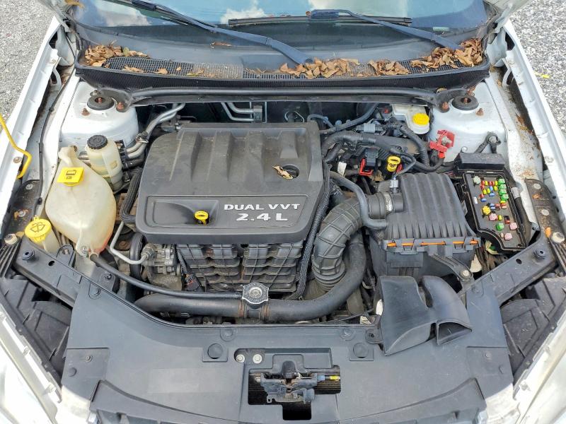Photo 11 from auction – 2012 CHRYSLER 200 with VIN 1C3CCBBBXCN166746