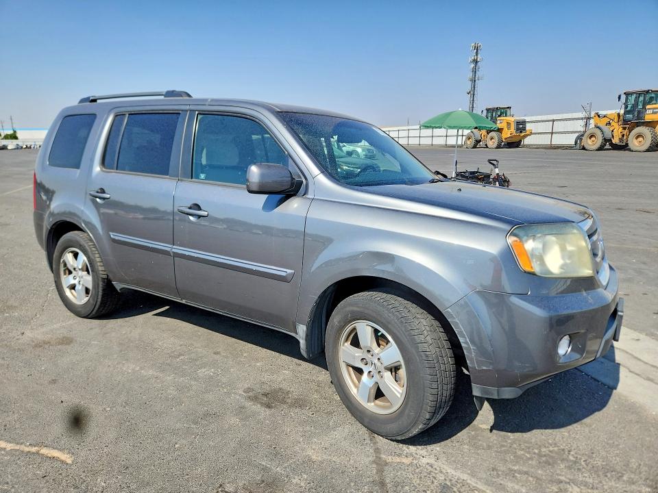 Zdjęcie 4 z aukcji – 2010 HONDA PILOT z VIN 5FNYF3H4XAB017482