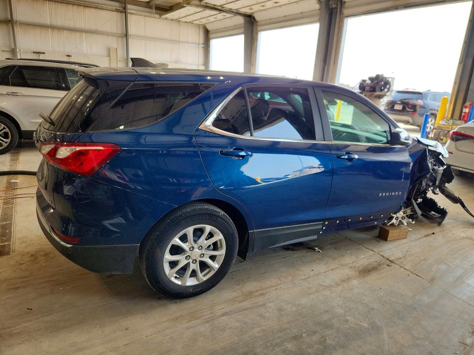 Photo 3 from auction – 2021 CHEVROLET EQUINOX with VIN 2GNAXKEV9M6156008