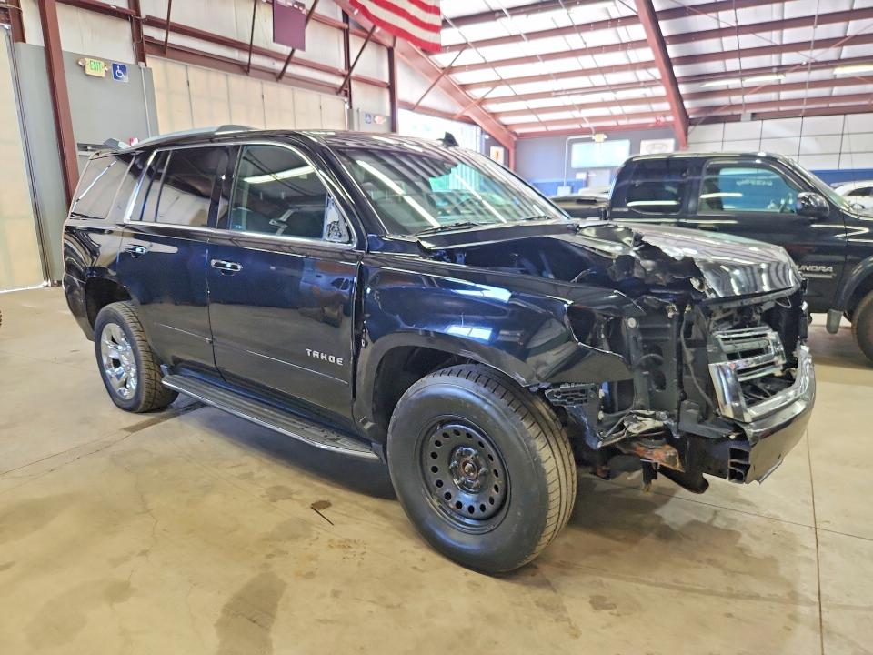 Photo 4 from auction – 2017 CHEVROLET TAHOE with VIN 1GNSKCKC9HR285968