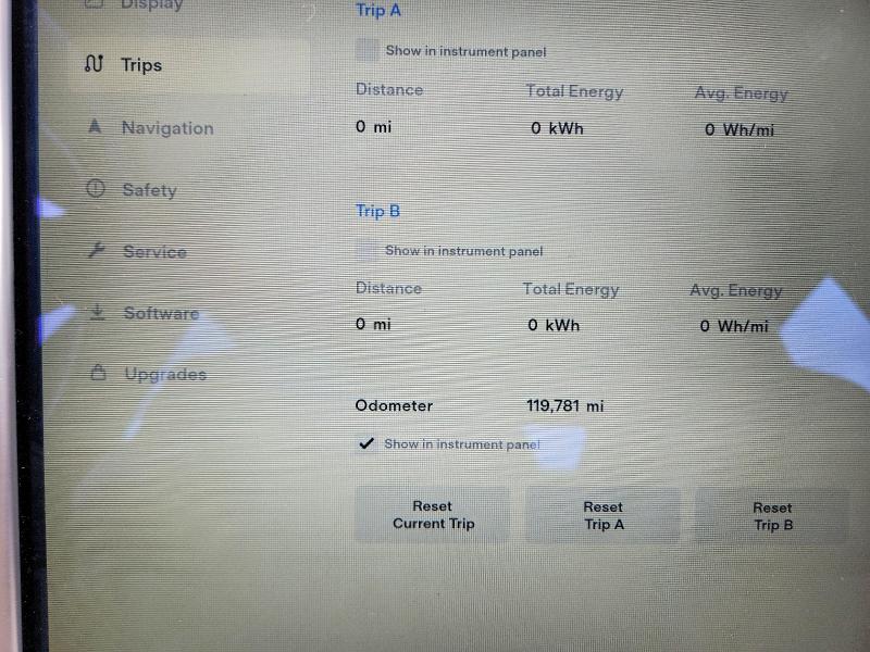 Photo 9 from auction – 2015 TESLA MODEL S with VIN 5YJSA1E21FF111916