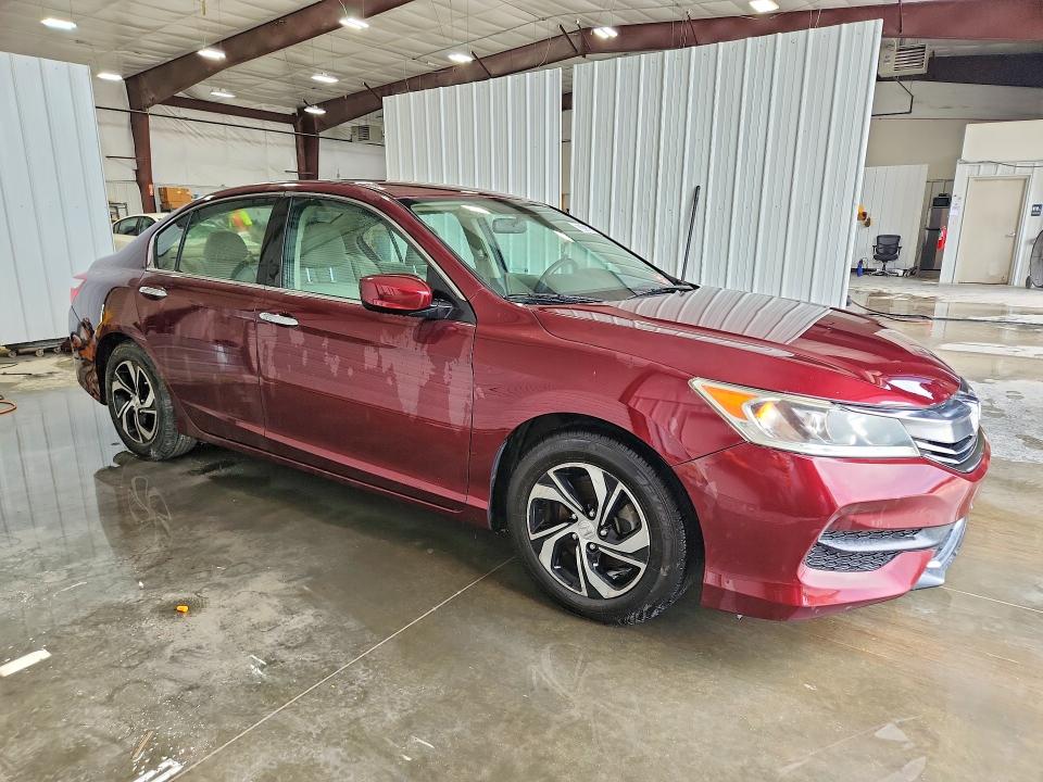 Photo 4 from auction – 2017 HONDA ACCORD with VIN 1HGCR2F33HA153172