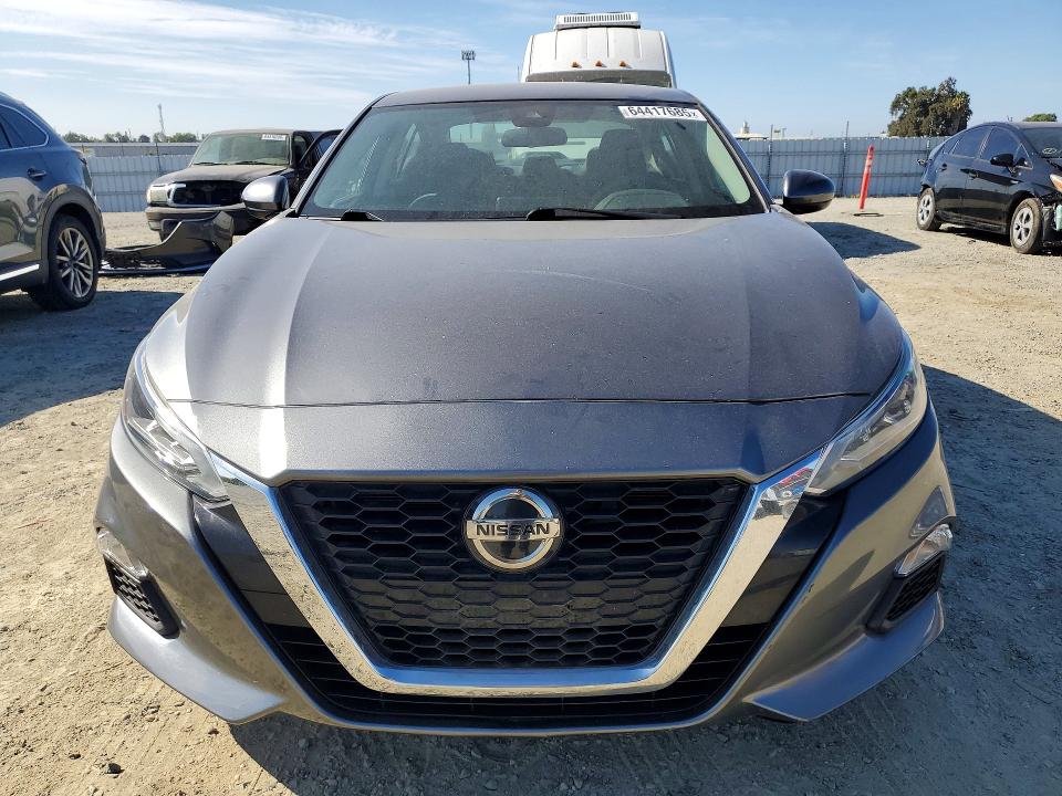 Photo 5 from auction – 2022 NISSAN ALTIMA with VIN 1N4BL4DV5NN319620