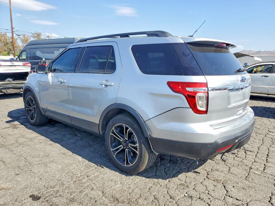 Photo 2 from auction – 2015 FORD EXPLORER with VIN 1FM5K8GT9FGB81173