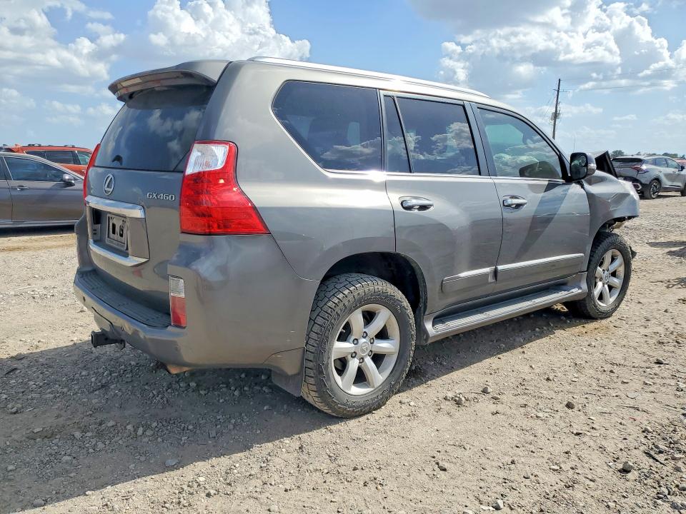 Photo 3 from auction – 2013 LEXUS GX with VIN JTJBM7FX1D5061647