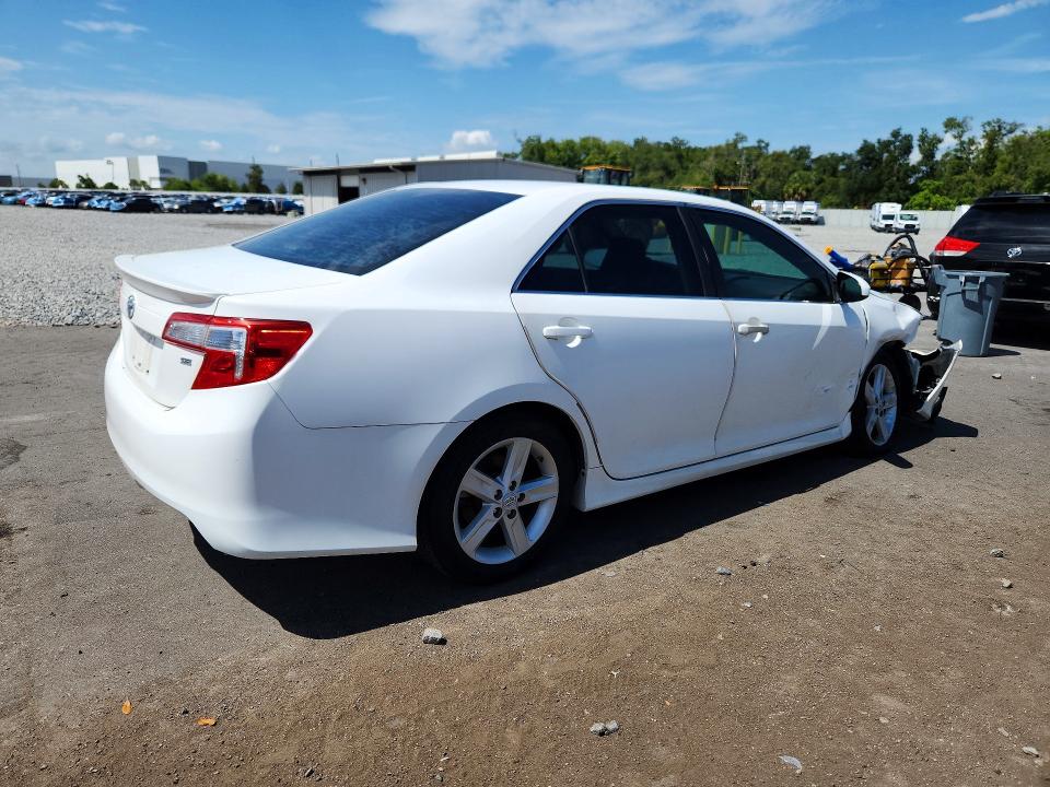 Photo 3 from auction – 2012 TOYOTA CAMRY with VIN 4T1BF1FK1CU561869