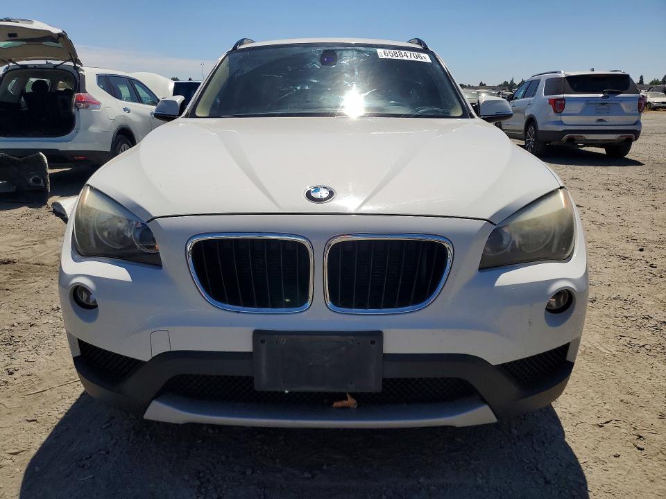 صورة رقم 5 من المزاد - 2014 BMW X1 مع VIN WBAVM1C50EVW52163