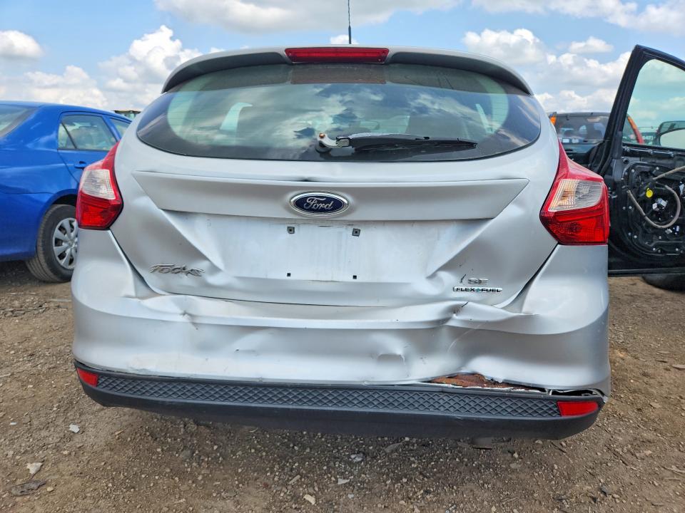 Photo 6 from auction – 2012 FORD FOCUS with VIN 1FAHP3K25CL427102