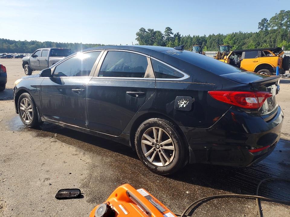 Photo 2 from auction – 2015 HYUNDAI SONATA with VIN 5NPE24AF0FH178075