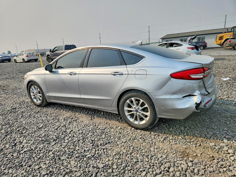 Photo 2 from auction – 2020 FORD FUSION with VIN 3FA6P0HD8LR178116