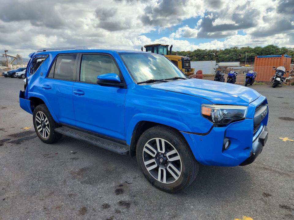 Photo 4 from auction – 2019 TOYOTA 4RUNNER with VIN JTEZU5JR7K5204477