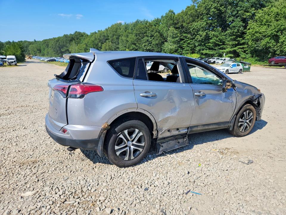 Photo 3 from auction – 2018 TOYOTA RAV4 with VIN JTMBFREV9JD253523