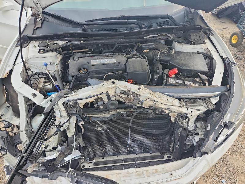 Photo 11 from auction – 2014 HONDA ACCORD with VIN 1HGCR2F7XEA199807