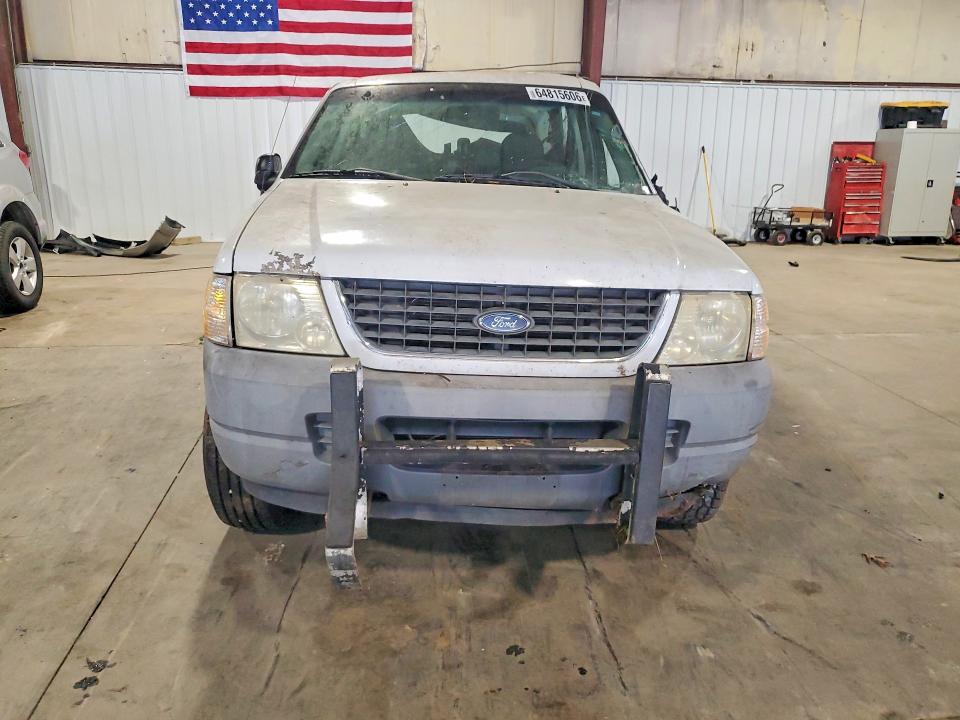 Photo 5 from auction – 2002 FORD EXPLORER with VIN 1FMZU72E02ZC24134