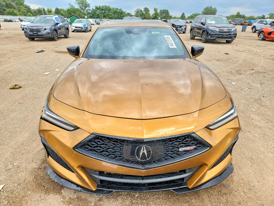 Снимка 5 от търг – 2021 ACURA TLX с VIN 19UUB7F06MA000775