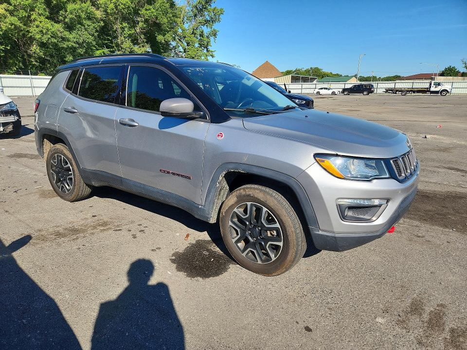 Photo 4 from auction – 2020 JEEP COMPASS with VIN 3C4NJDDBXLT119087